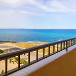 Fantastic Seaview Апартаменты *